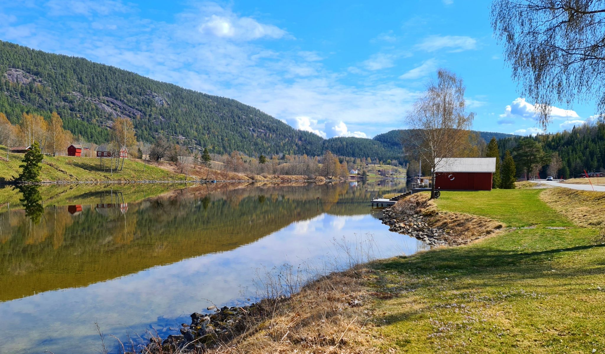 Telemarkskanalen Med Bobil Og Sykkel Bobilreiser